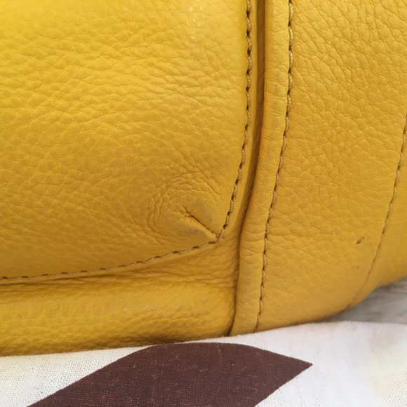 Michael Kors Large Yellow Leather Handbag - Picture 12 of 16